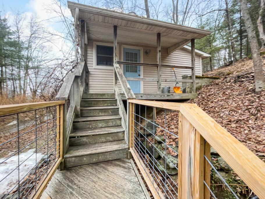 Breezy Hill Eccentric Studio Cottage Accord Exterior foto