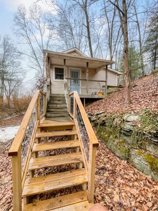 Breezy Hill Eccentric Studio Cottage Accord Exterior foto